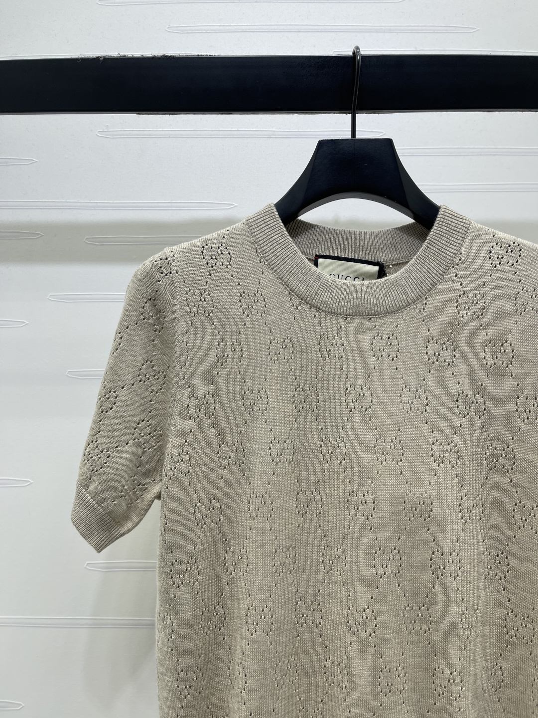 Women's short sleeves